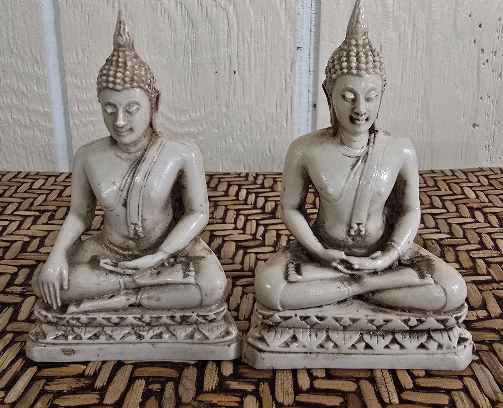 White Resin Thai Sitting Buddha Statue 4.5" Home Decor Meditation Lot-2