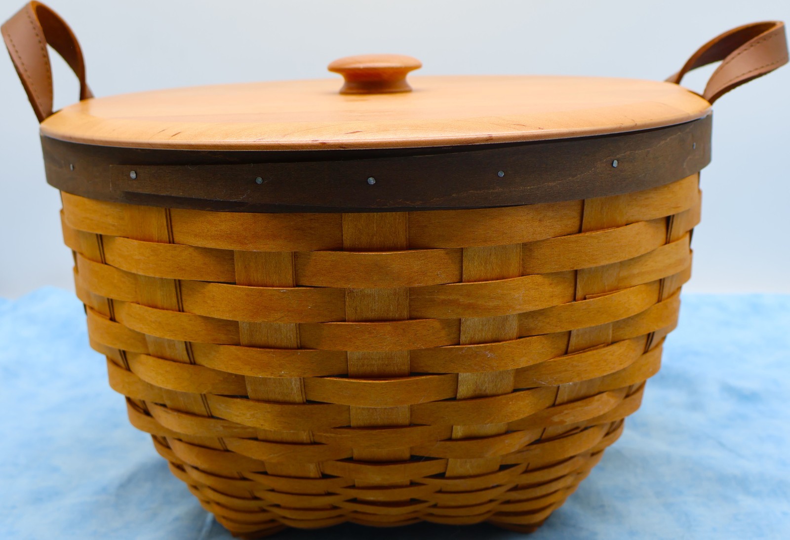 Longaberger 2007 American Work Basket 13in Woodcrafts Lid Protector Lid Longaberger 2007 American Work Basket 13in Woodcrafts Lid Protector Lid