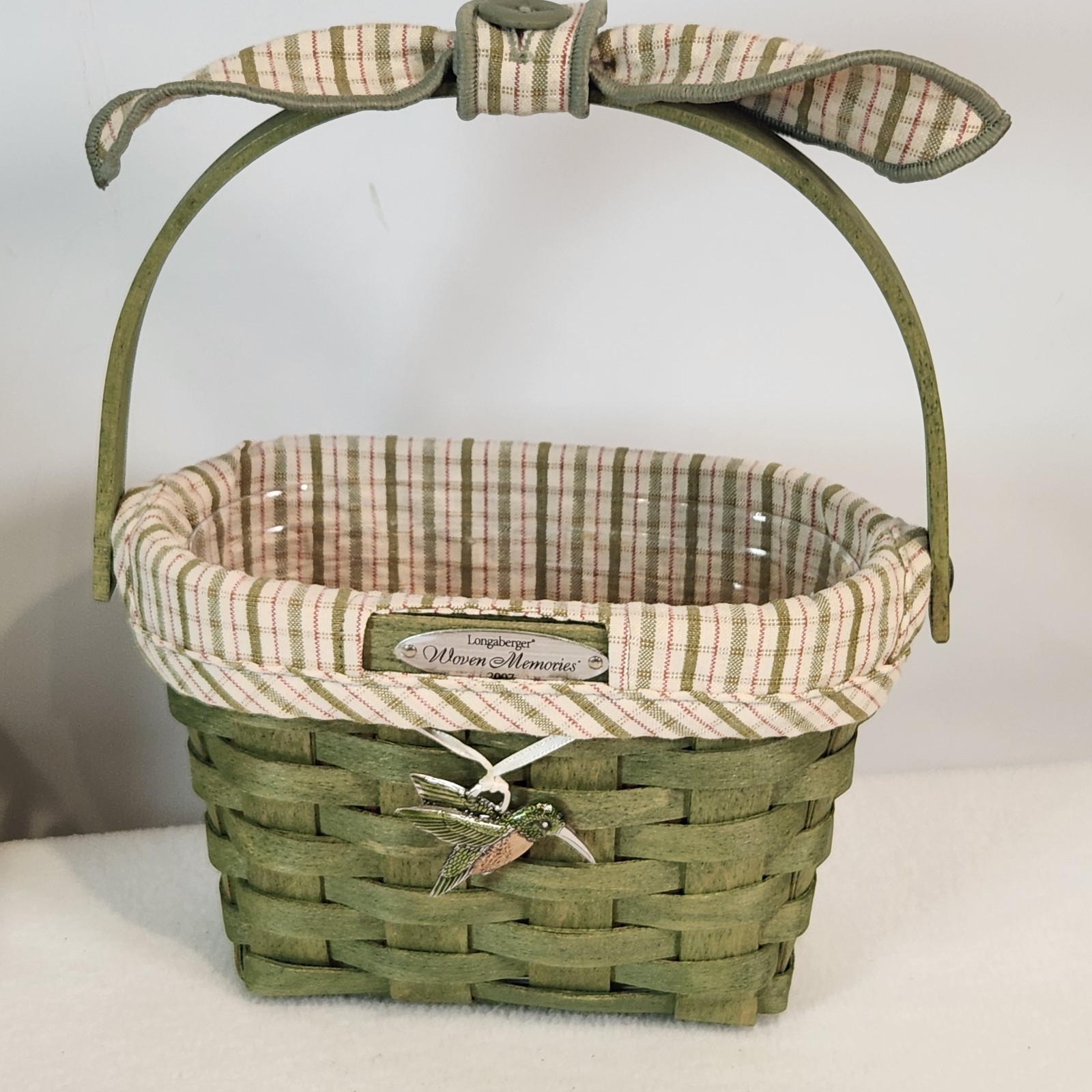 Longaberger 2007 Woven Memories Basket Green+Liner+Hummingbird Tie On+Gripper Longaberger 2007 Woven Memories Basket Green+Liner+Hummingbird Tie On+Gripper