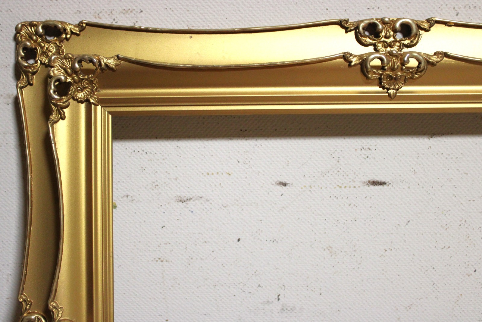 ANTIQUE FITS 14x17" or 15x18" FRENCH BAROQUE PICTURE FRAME ORNATE WOOD GOLD GILT ANTIQUE FITS 14x17" or 15x18" FRENCH BAROQUE PICTURE FRAME ORNATE WOOD GOLD GILT
