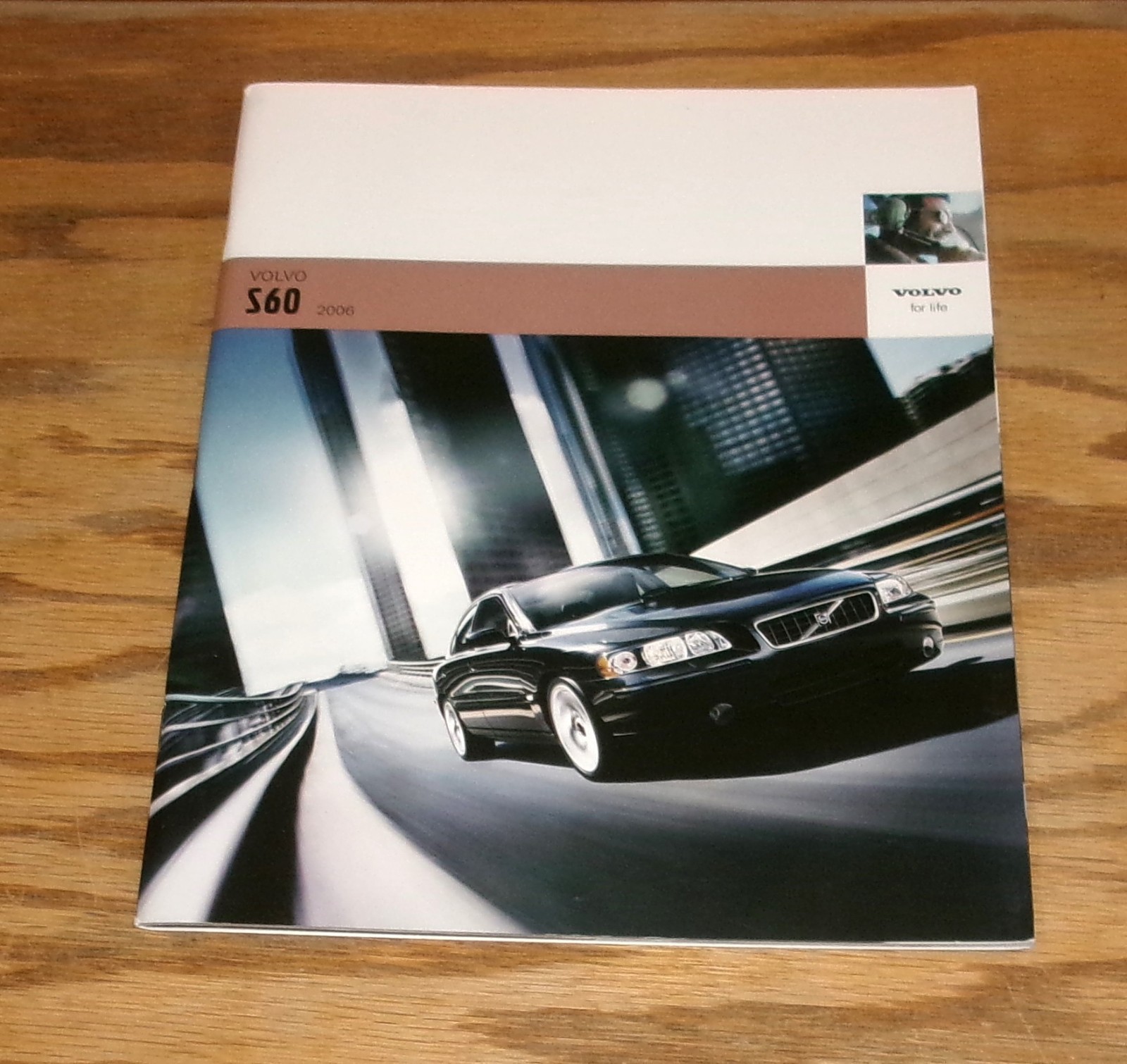 Original 2006 Volvo S60 Deluxe Sales Brochure 06 2.5T AWD T5 Original 2006 Volvo S60 Deluxe Sales Brochure 06 2.5T AWD T5