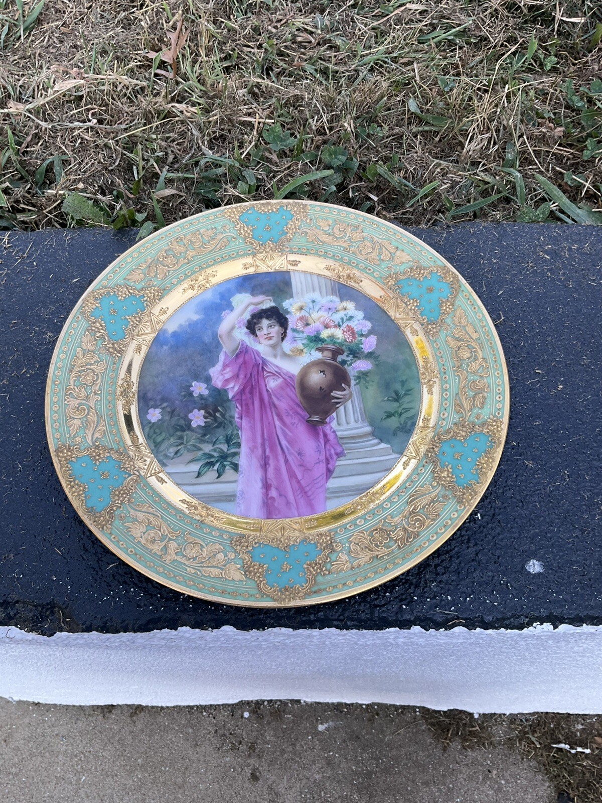 Wonderful Antique Porcelain Dish Wonderful Antique Porcelain Dish