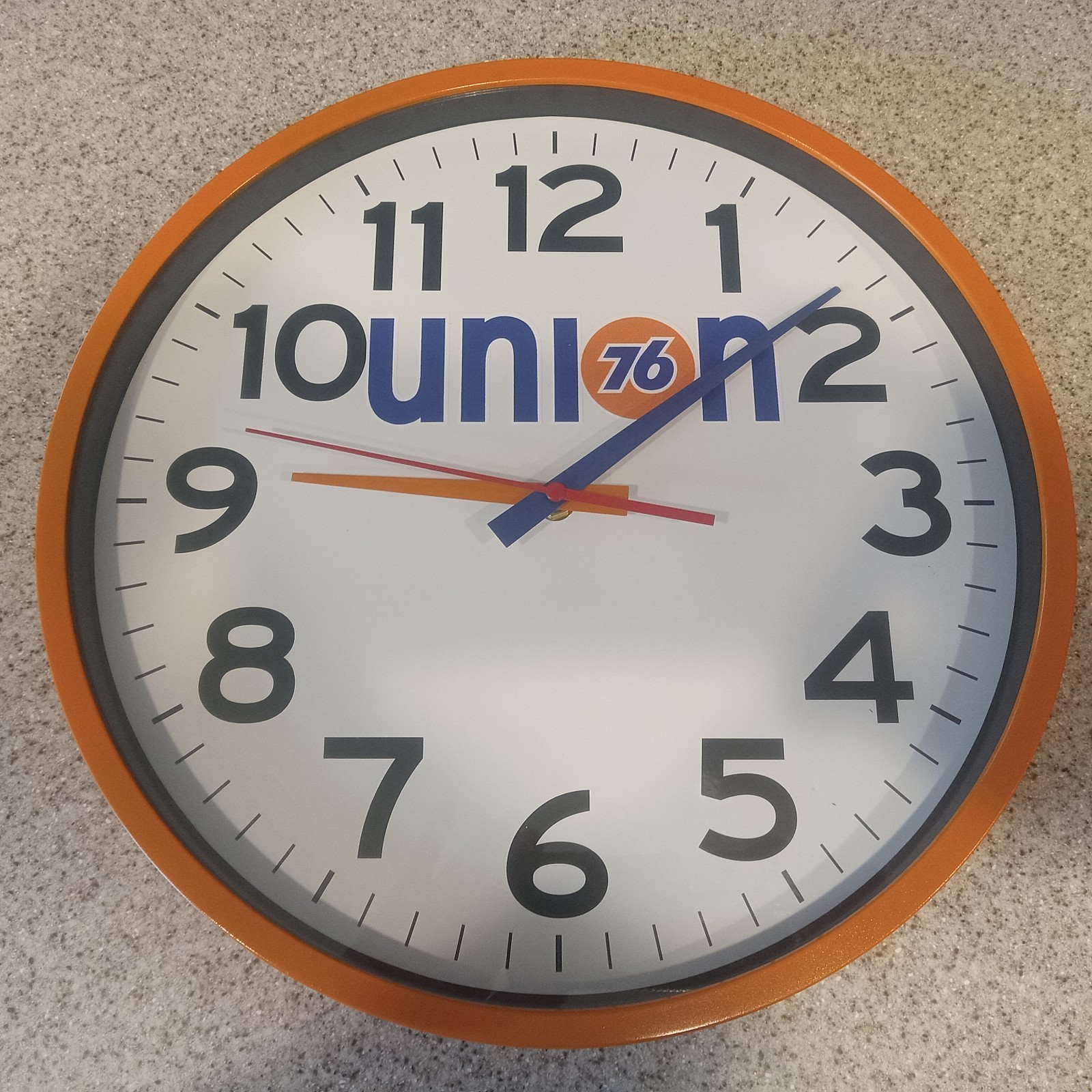 13.5" Wall Clock With UNION 76 Advertising,Shop, Garage, Office 13.5" Wall Clock With UNION 76 Advertising,Shop, Garage, Office