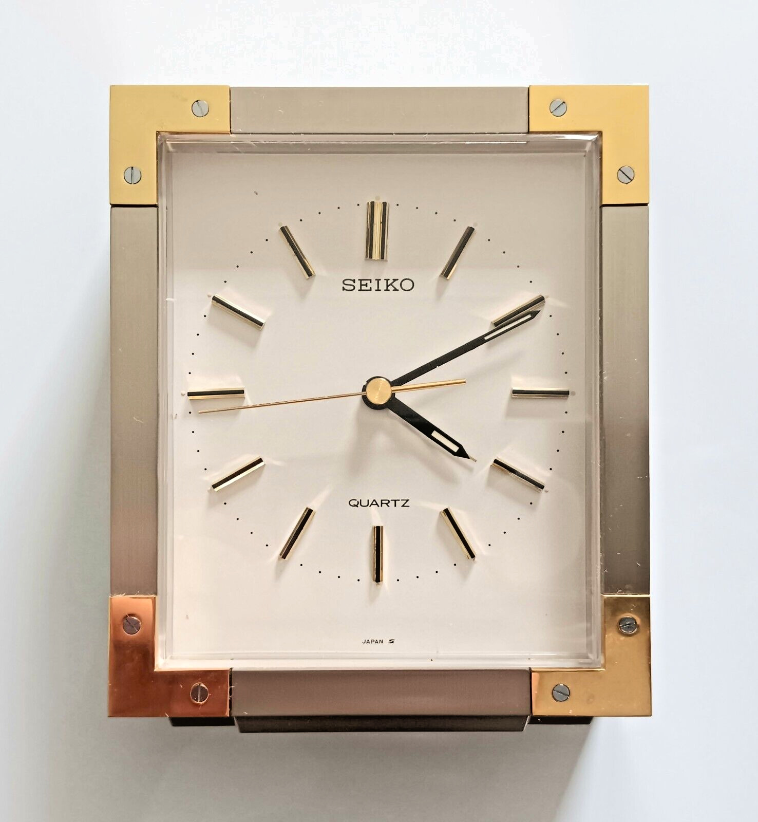 Seiko Quartz Alarm Clock