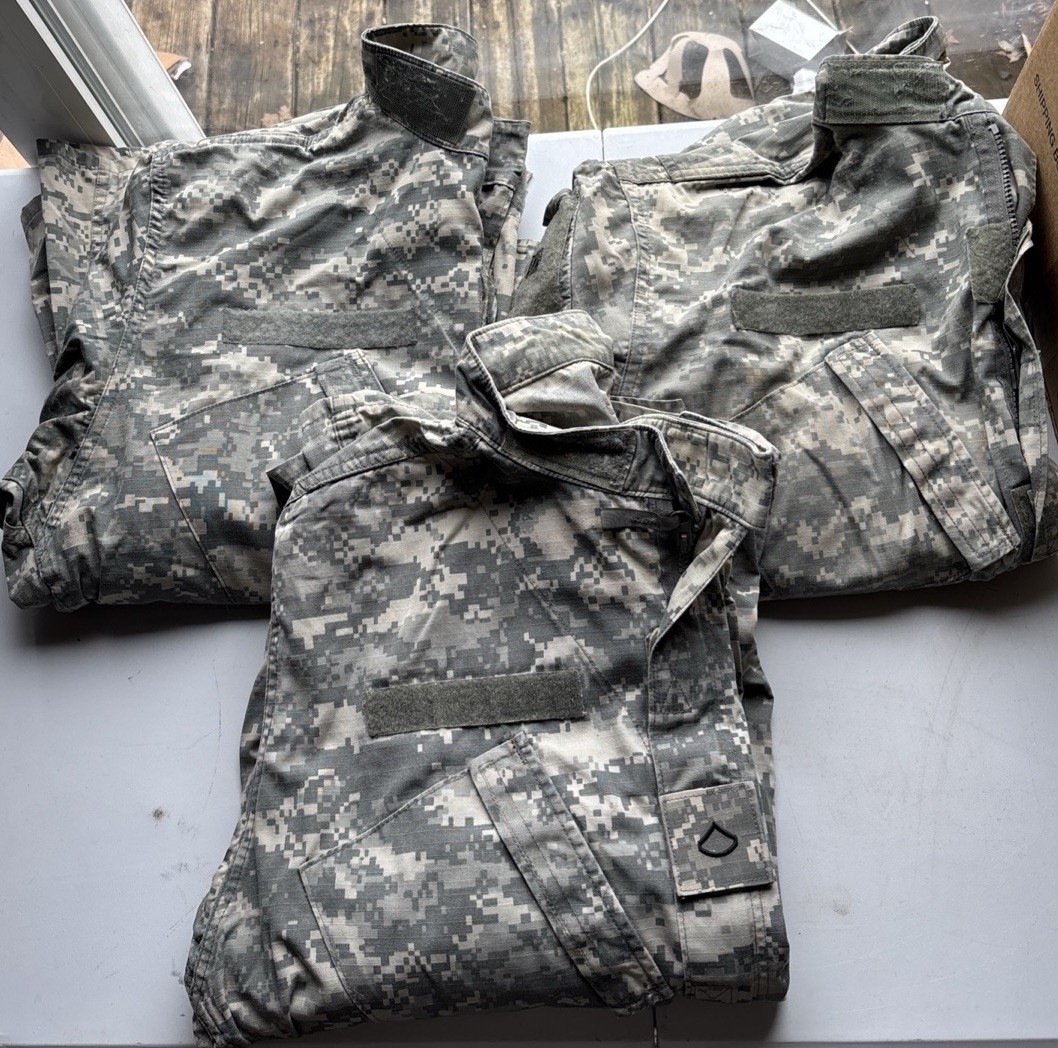 Lot Of 3 US Military Army Combat Uniform Coat Digital Camo Size Large Long GUC Lot Of 3 US Military Army Combat Uniform Coat Digital Camo Size Large Long GUC