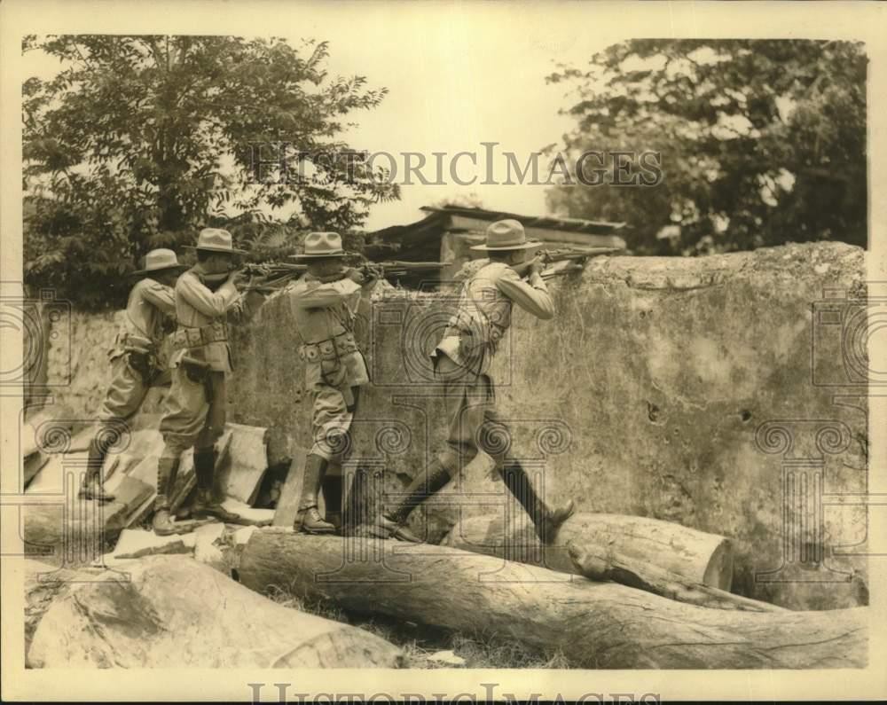 1933 Press Photo Cuban Soldiers Firing - noz03007 1933 Press Photo Cuban Soldiers Firing - noz03007