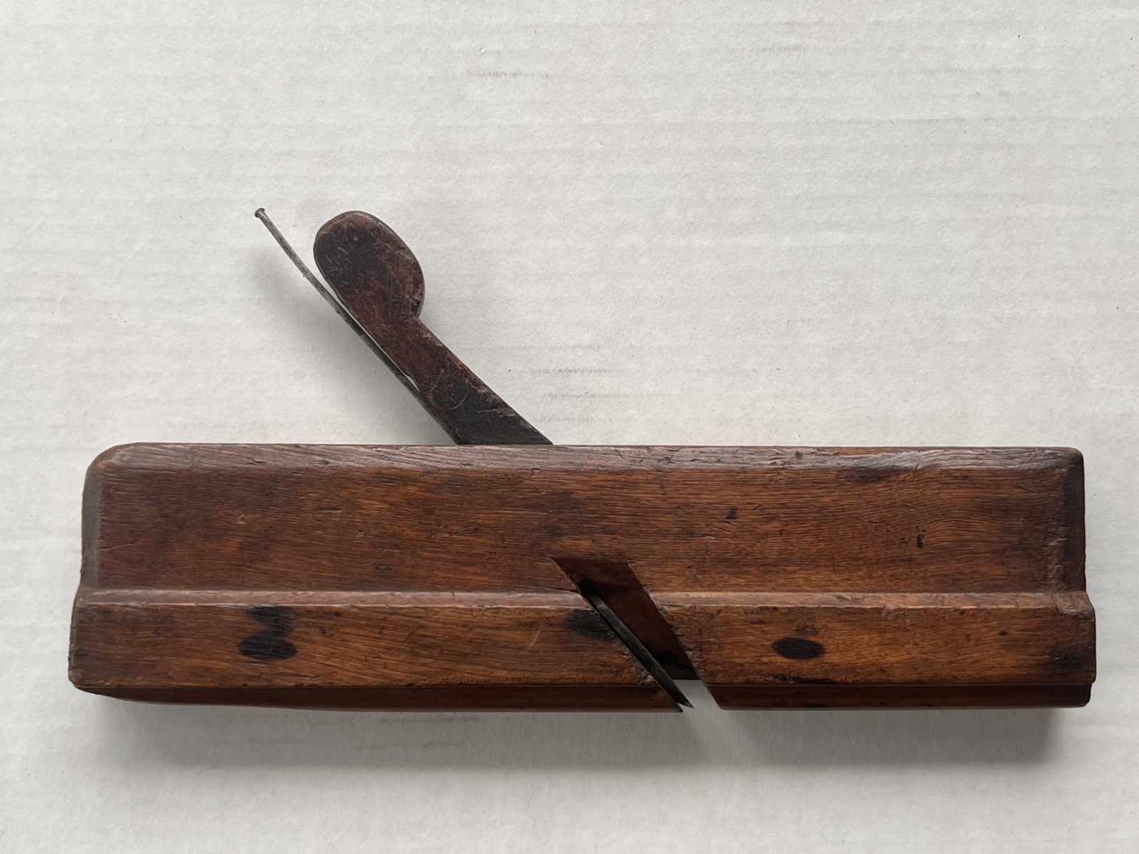 CESAR CHELOR of WRENTHAM 18th c. Molding Plane circa 1750s-1760s yellow birch CESAR CHELOR of WRENTHAM 18th c. Molding Plane circa 1750s-1760s yellow birch