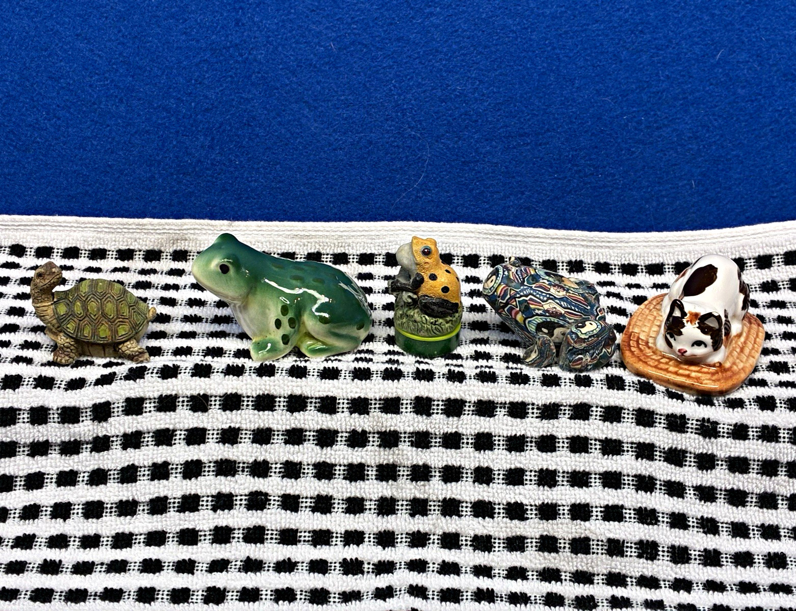 Miniature Hand Painted Glossy Ceramic Animal Figurines Turtle Frog Cat 5pc Miniature Hand Painted Glossy Ceramic Animal Figurines Turtle Frog Cat 5pc