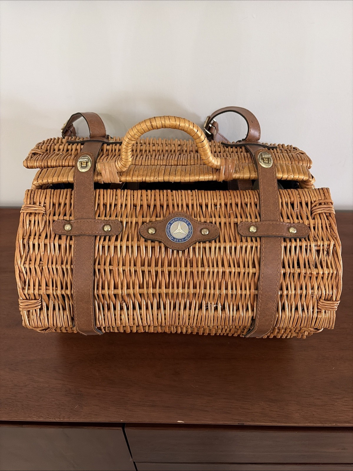 Vintage Mercedes Benz Classic Collection Wicker Picnic Basket Incomplete Vintage Mercedes Benz Classic Collection Wicker Picnic Basket Incomplete