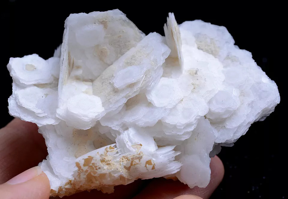 44.0g New Find Natural Rare White Ladder-Like Calcite & Crystal Mineral Specimen 44.0g New Find Natural Rare White Ladder-Like Calcite & Crystal Mineral Specimen