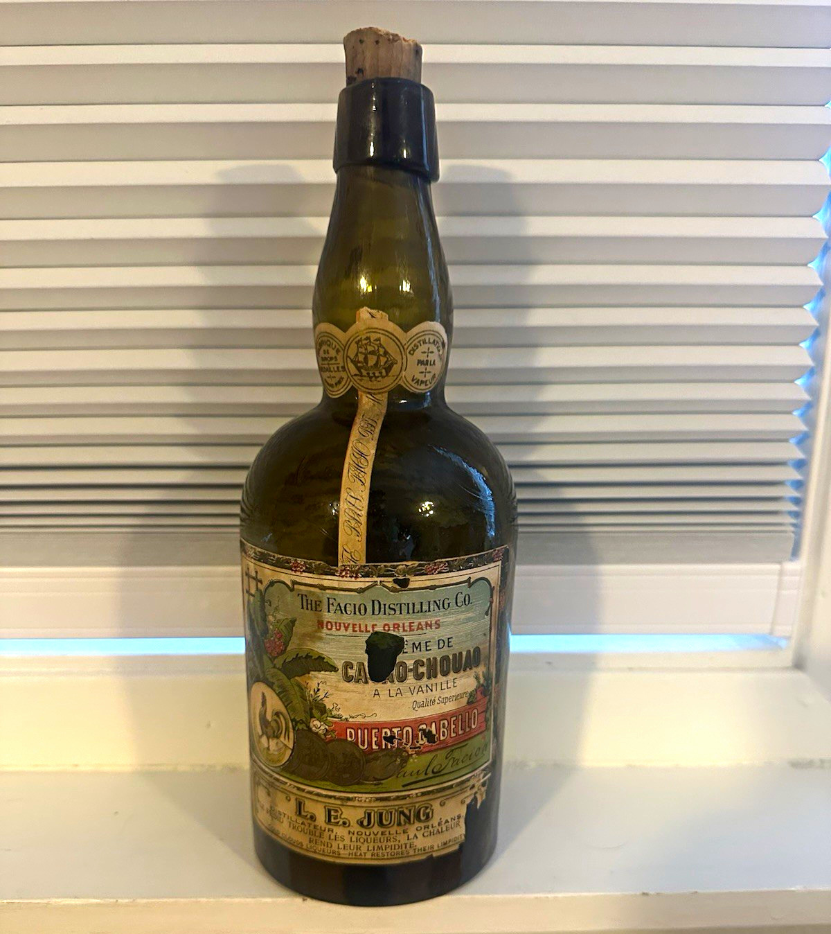 Rare Pre-Prohibition NEW ORLEANS Liqueur Bottle-L.E. JUNG & Paul Facio, c. 1900 Rare Pre-Prohibition NEW ORLEANS Liqueur Bottle-L.E. JUNG & Paul Facio, c. 1900