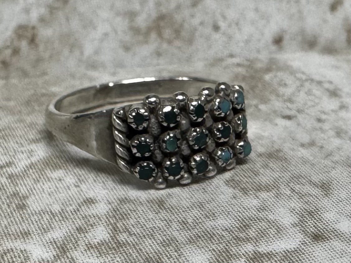 Vintage Native American Zuni Sterling Silver Needlepoint Turquoise Ring Size 7 Vintage Native American Zuni Sterling Silver Needlepoint Turquoise Ring Size 7