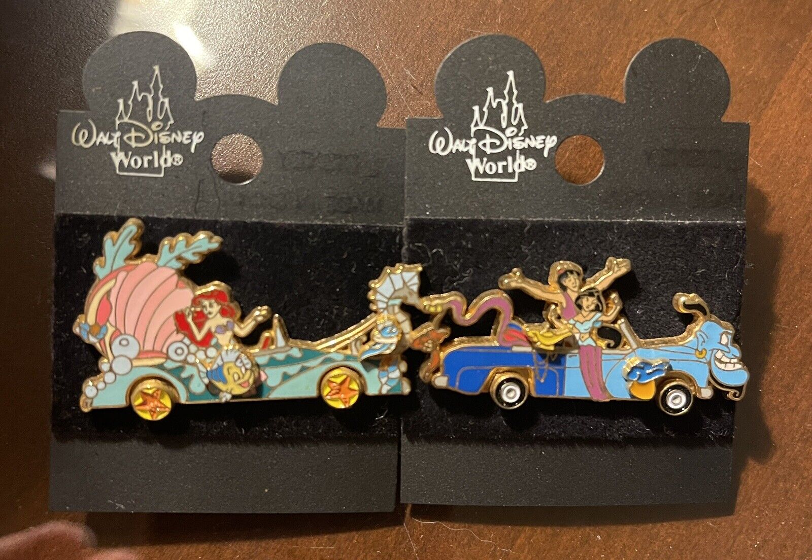 DIsney Pin - WDW MGM Motor Parade - Aladdin Genie As Car & Little Mermaid Ariel