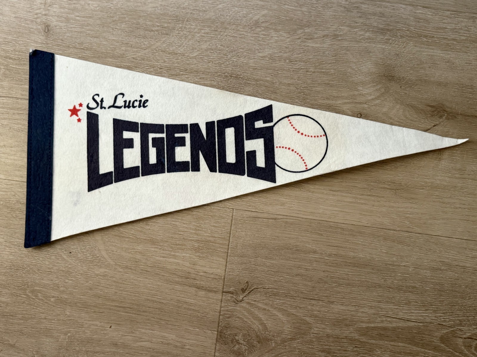 ST. LUCIE LEGENDS Pennant 18" ~ Baseball Senior League ~ RARE / Vintage ST. LUCIE LEGENDS Pennant 18" ~ Baseball Senior League ~ RARE / Vintage