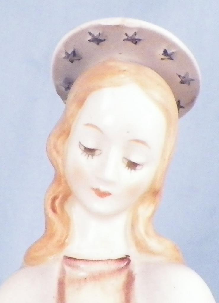 M J Hummel Madonna Blessed Mother Figurine W Germany 45/0 10.25in Vintage As Is