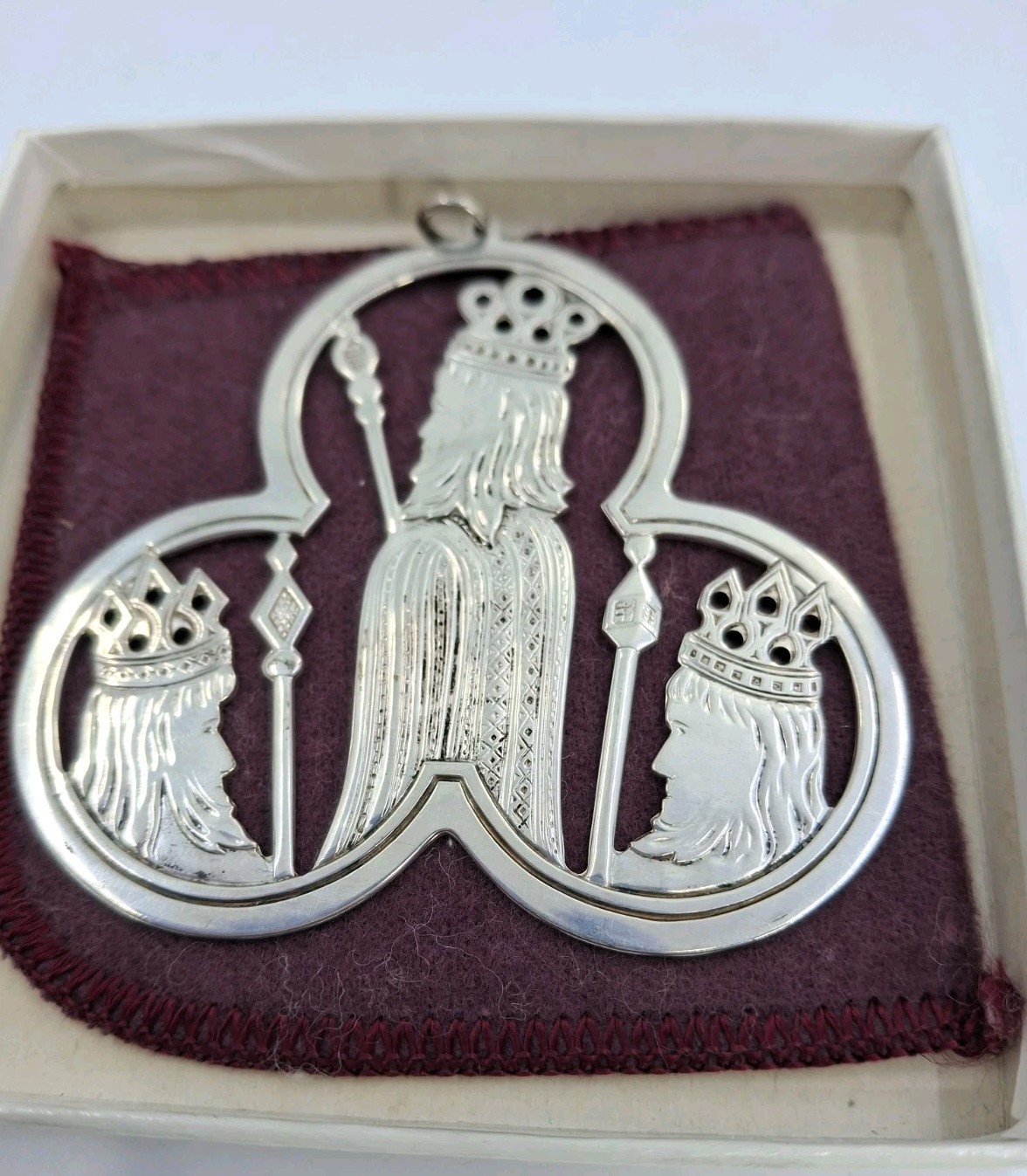 Vintage 1973 Lunt Sterling Silver Gif Of Kings Wisemen Ornament Orig Box 22.4g Vintage 1973 Lunt Sterling Silver Gif Of Kings Wisemen Ornament Orig Box 22.4g