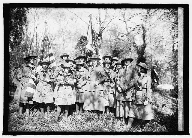 Photo:Lou Henry Hoover 1922 Girl Scouts Outdoor Group Flag Ceremony
