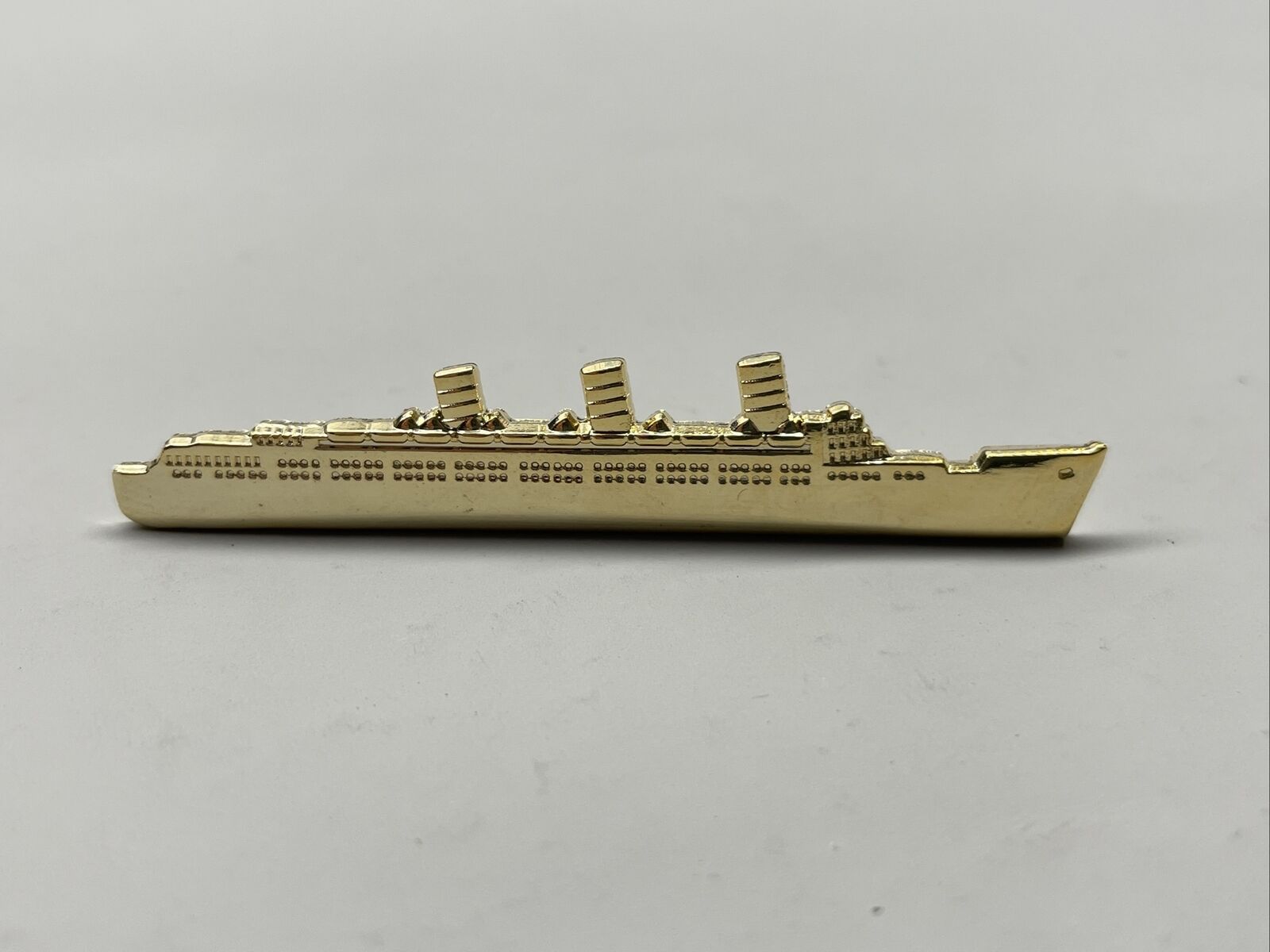 Vintage RMS Queen Mary Pin