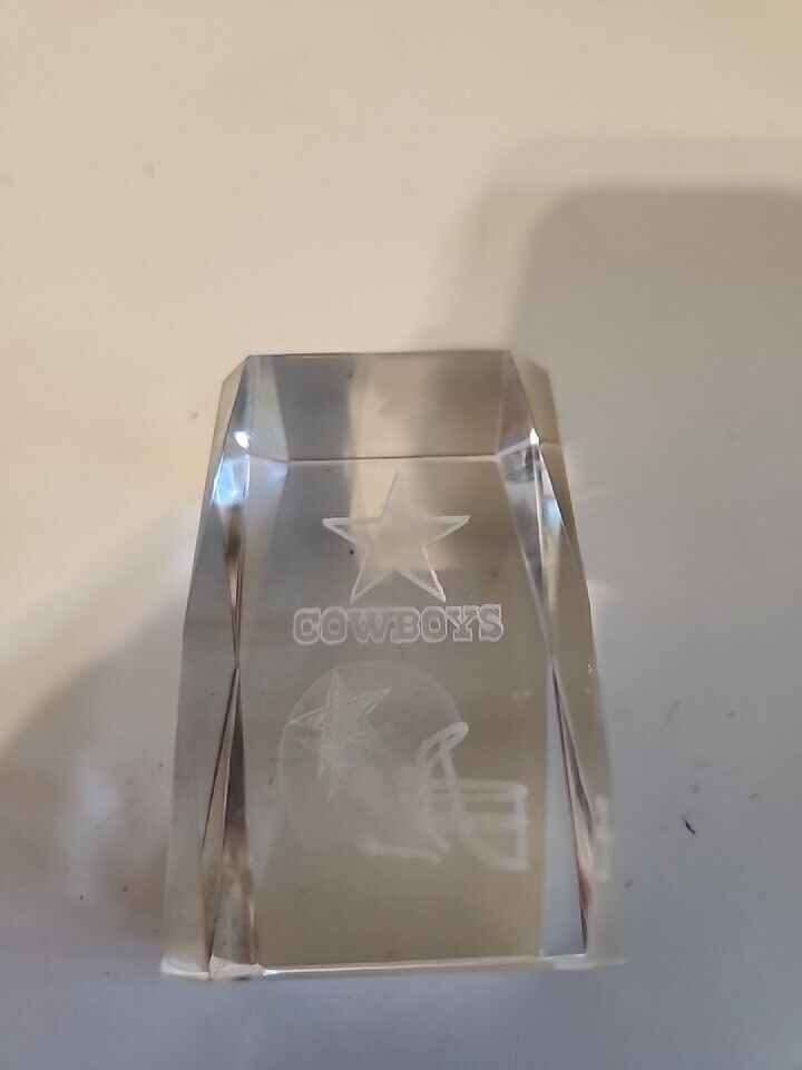 Dallas Cowboys 3D Laser Etched Paperweight, Crystal clear Glass 3 in Tall