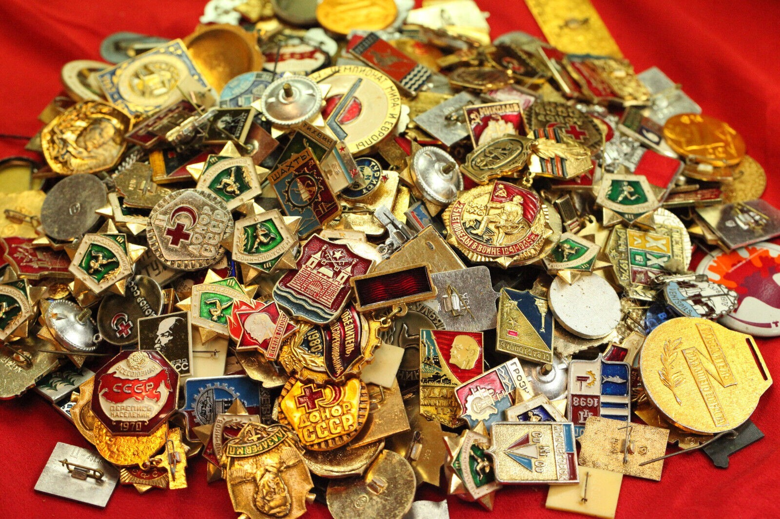 Lot of 50 pcs USSR SOVIET ERA ENAMEL PINS, BADGES COLD WAR COMMUNISM CCCP Lot of 50 pcs USSR SOVIET ERA ENAMEL PINS, BADGES COLD WAR COMMUNISM CCCP