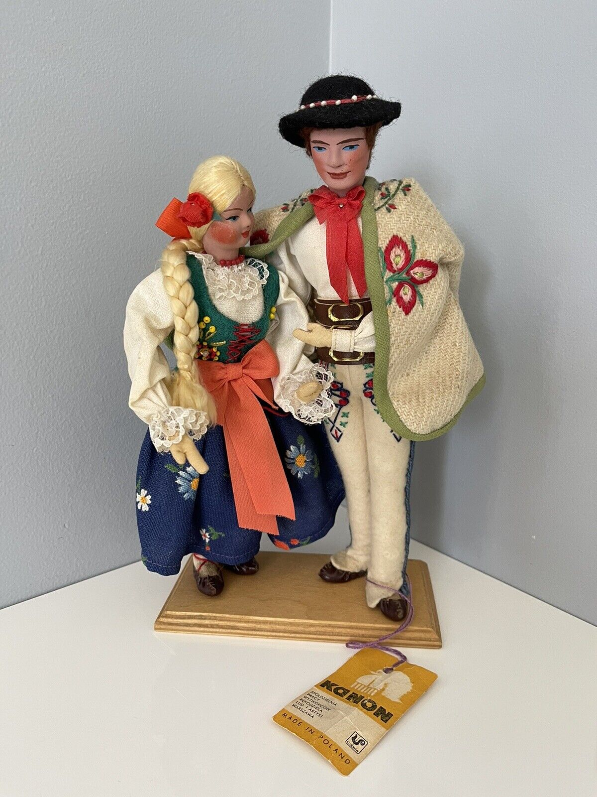 Vintage Cultural Poland Polish Dolls Man and Woman 10.5” Folk Art