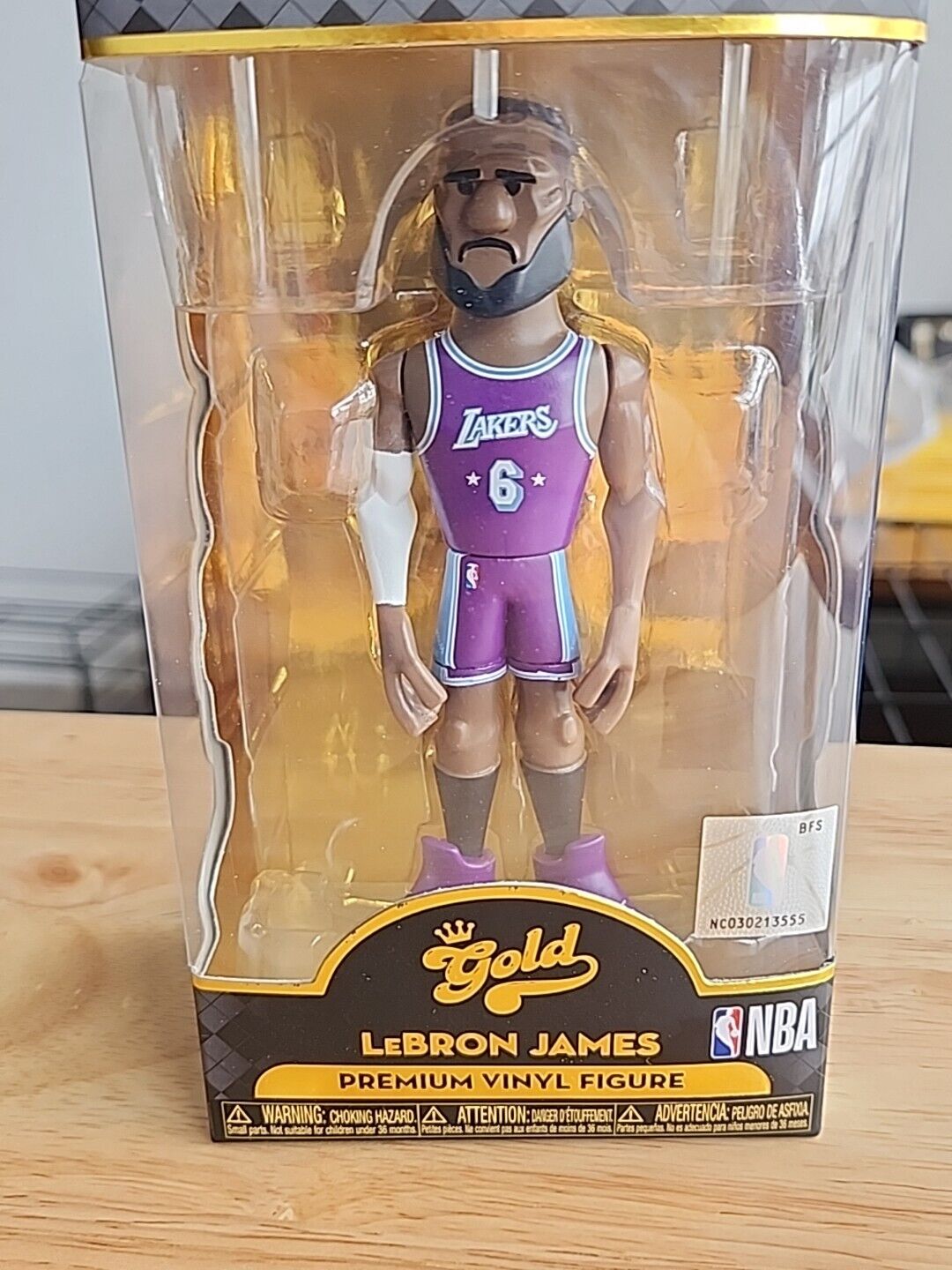 FUNKO GOLD 5 NBA: LA Lakers - LeBron James [New Toy] Vinyl Figure Lakers Purple