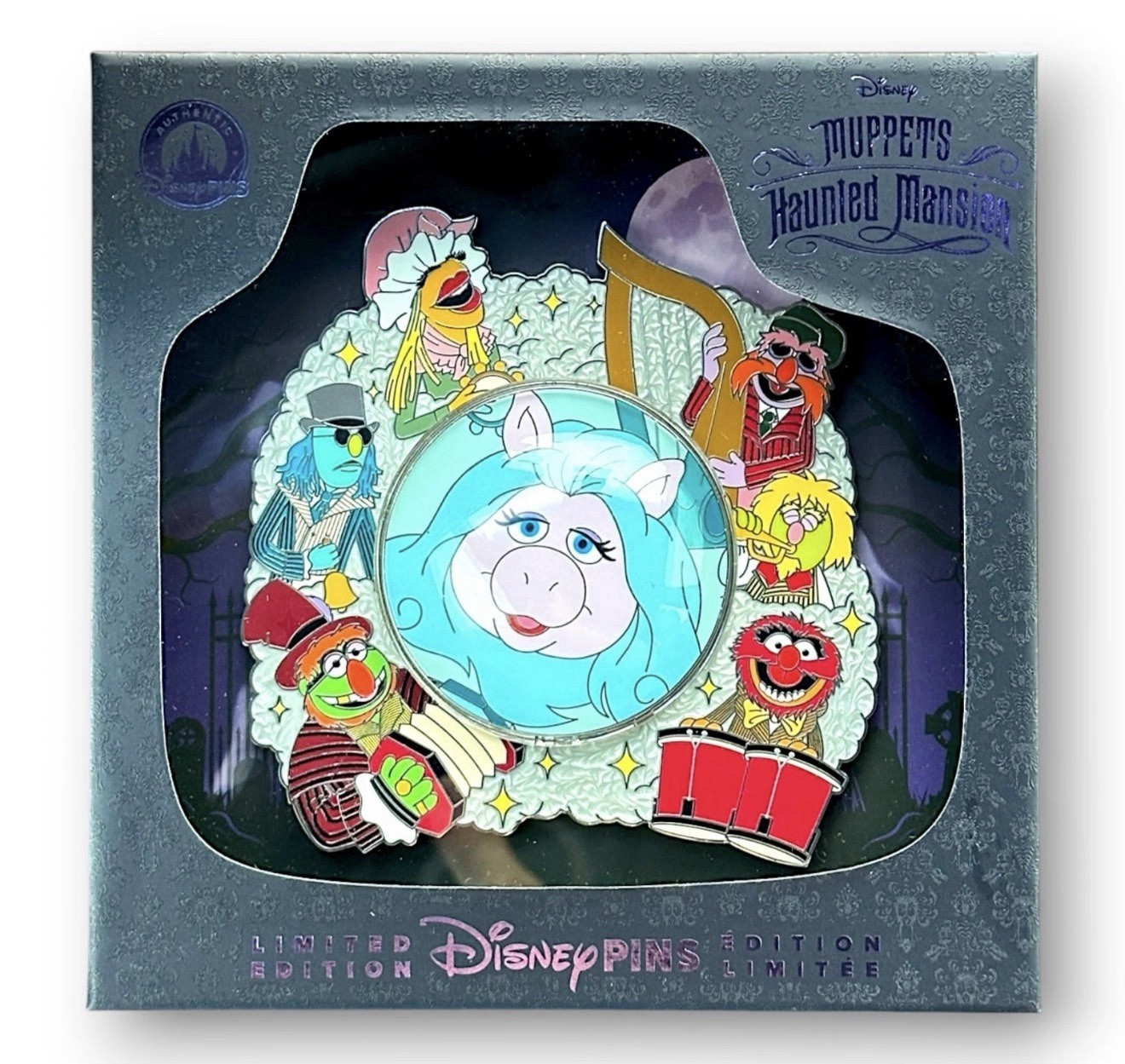 Disney Parks 2026 The Muppets Haunted Mansion Miss Piggy Jumbo Pin LE New Disney Parks 2026 The Muppets Haunted Mansion Miss Piggy Jumbo Pin LE New
