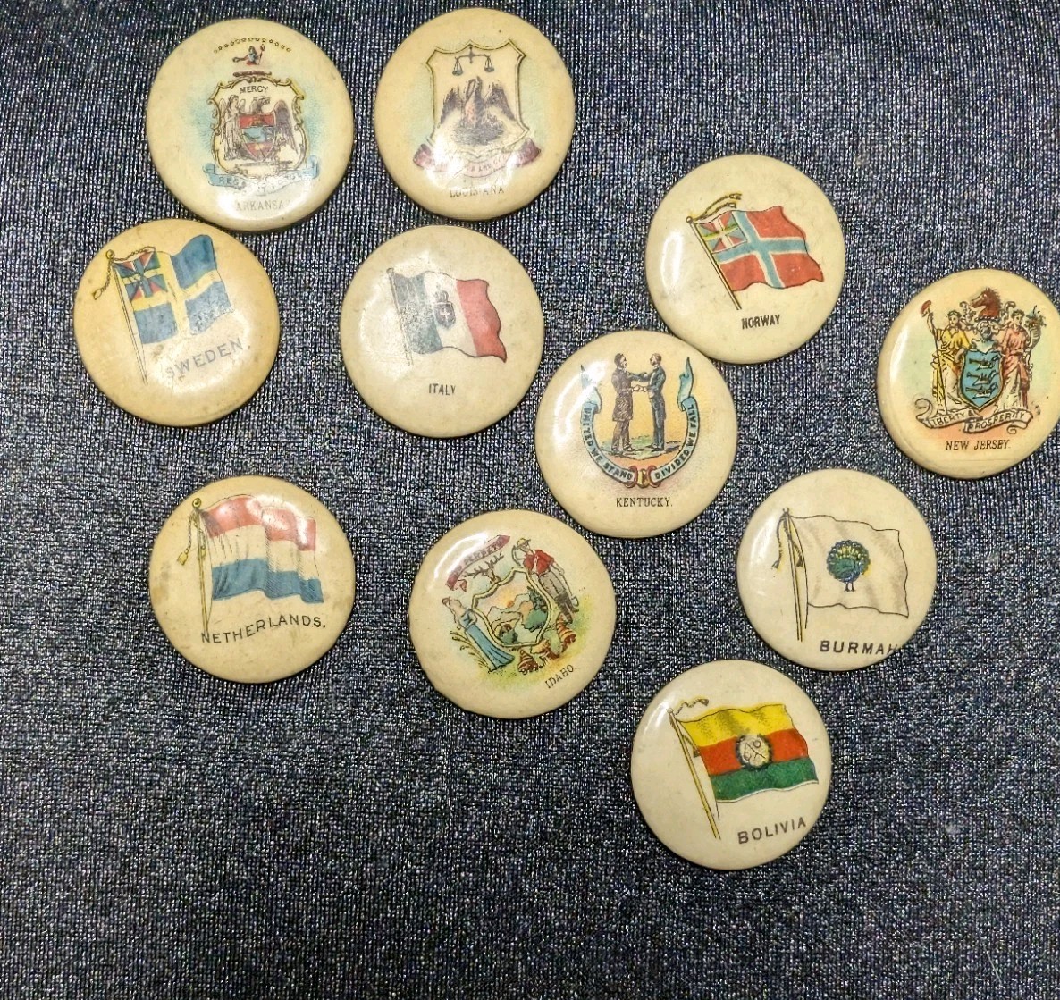 11 Different Celluloid Sweet Caporal Cigarettes States Pin Back Buttons 11 Different Celluloid Sweet Caporal Cigarettes States Pin Back Buttons