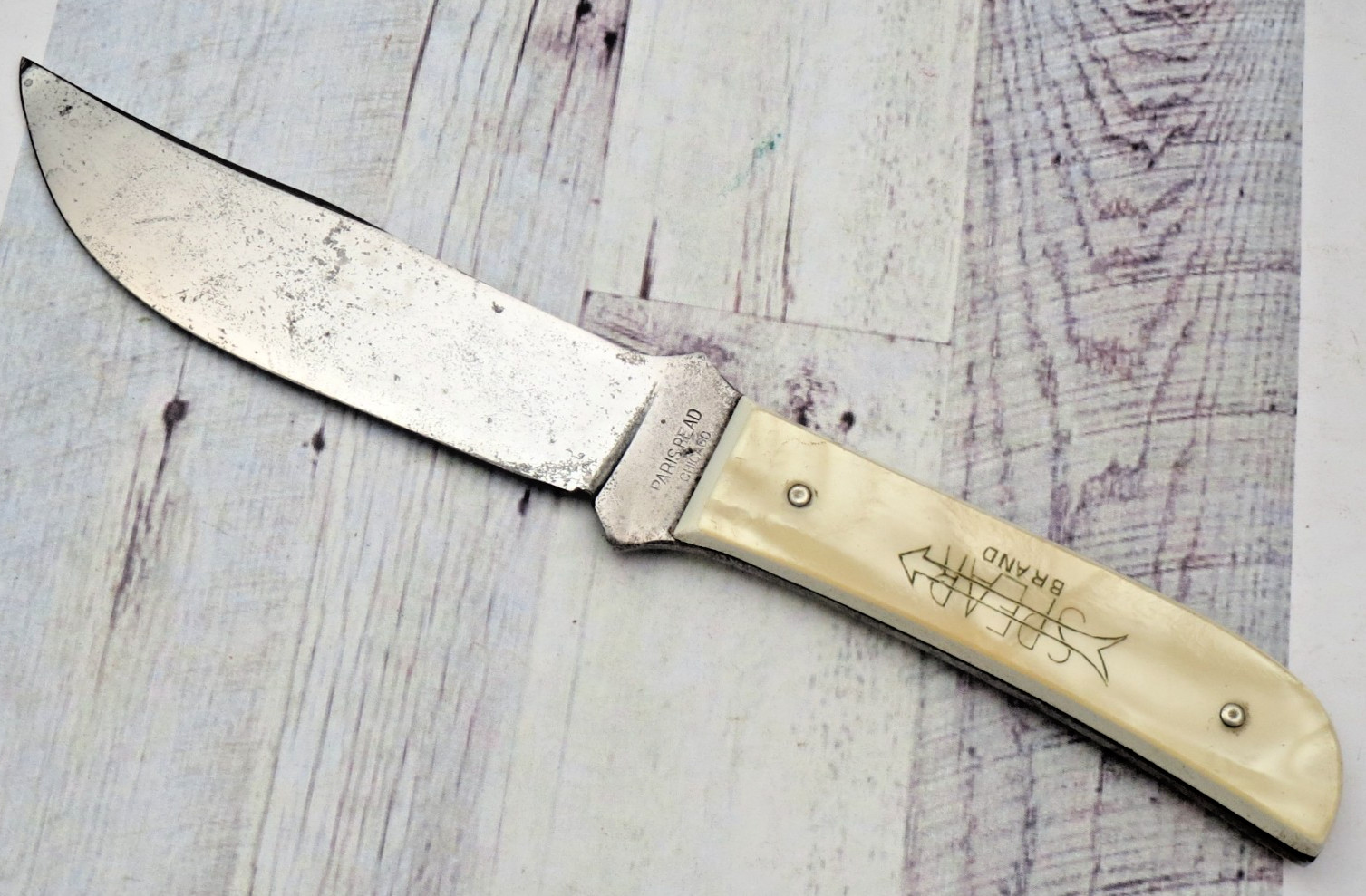 Vintage PARIS BEAD CHICAGO - "Outers" Pattern Fixed Blade Hunting Knife - Unused