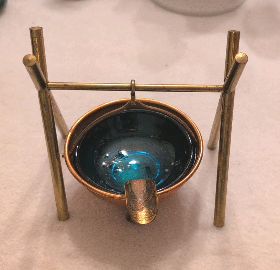 Vtg 1933 Chicago Worlds Fair Century of Progress Campfire Kettle Ashtray Stand Vtg 1933 Chicago Worlds Fair Century of Progress Campfire Kettle Ashtray Stand