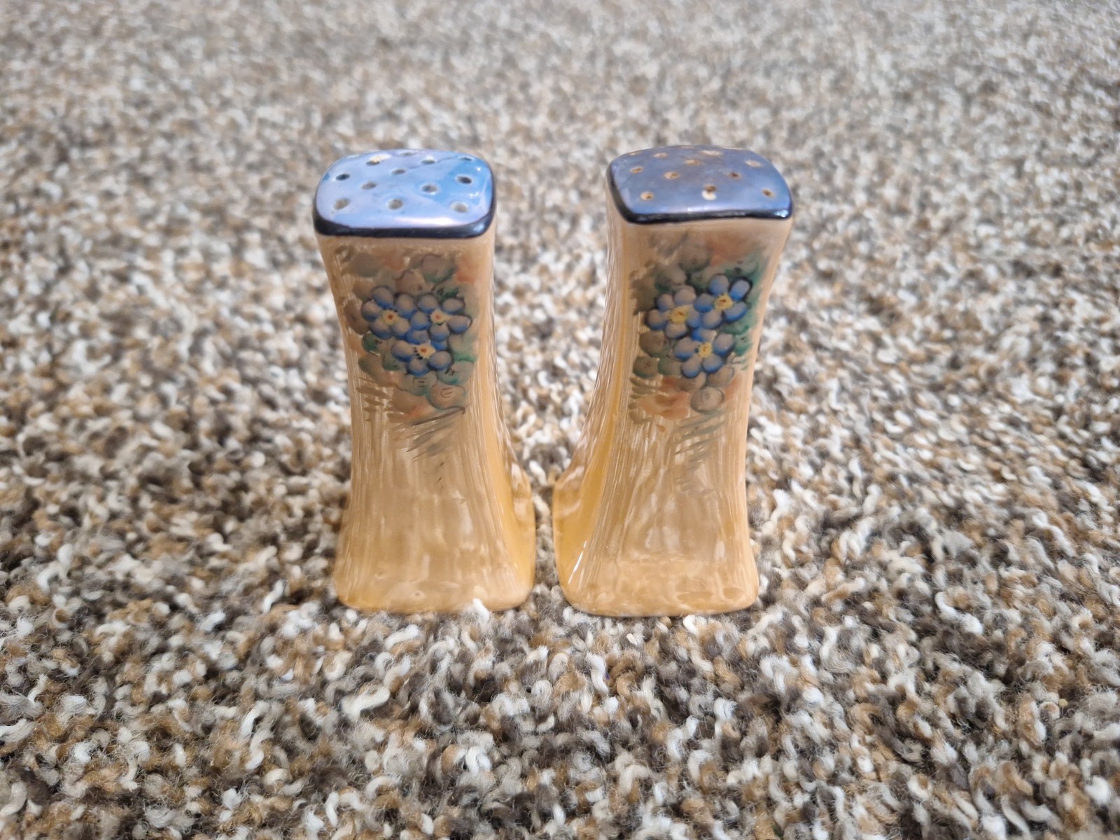 Vintage Japanese Ceramic Salt & Pepper Shaker Set  Floral Japan