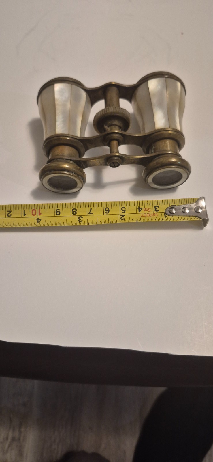 ANTIQUE MOTHER OF PEARL AND BRASS OPERA GLASSES ANTIQUE MOTHER OF PEARL AND BRASS OPERA GLASSES