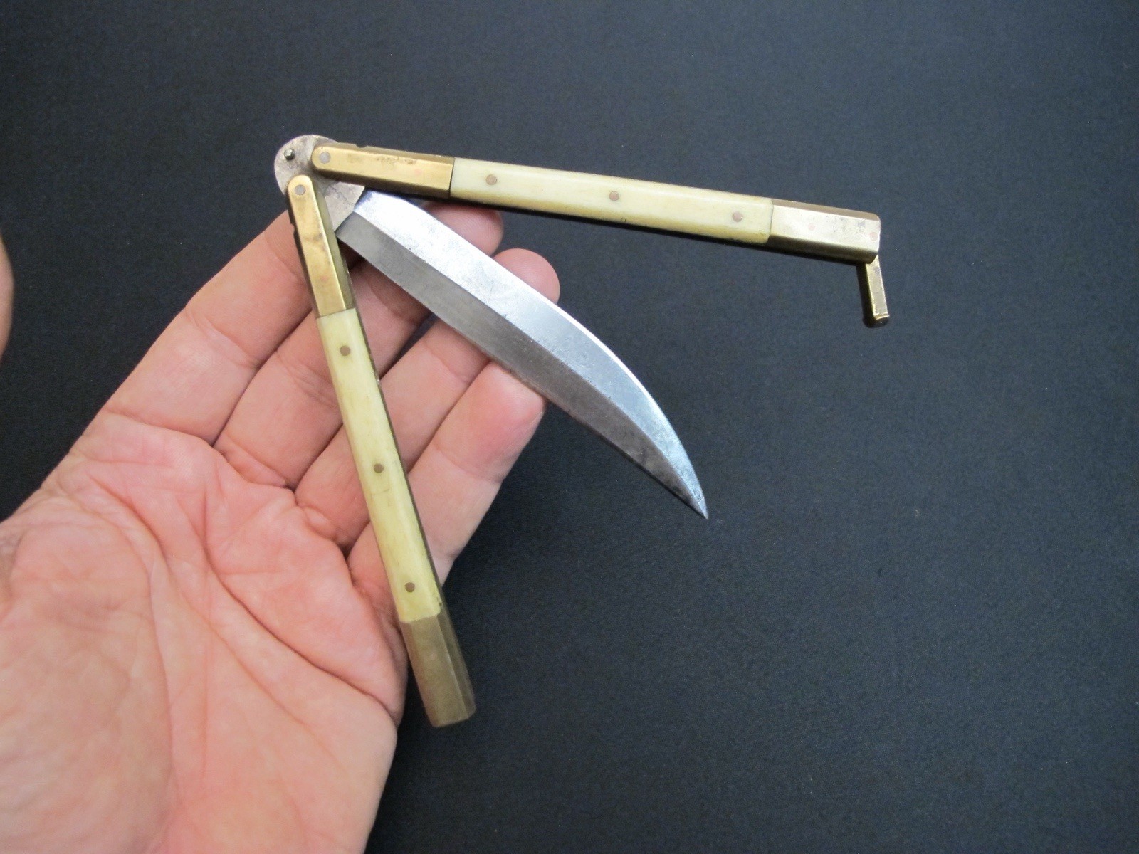 Vtg Brass/Bronze Traditional Folding Butterfly Antique/Rare Hunting Knife/Tool Vtg Brass/Bronze Traditional Folding Butterfly Antique/Rare Hunting Knife/Tool