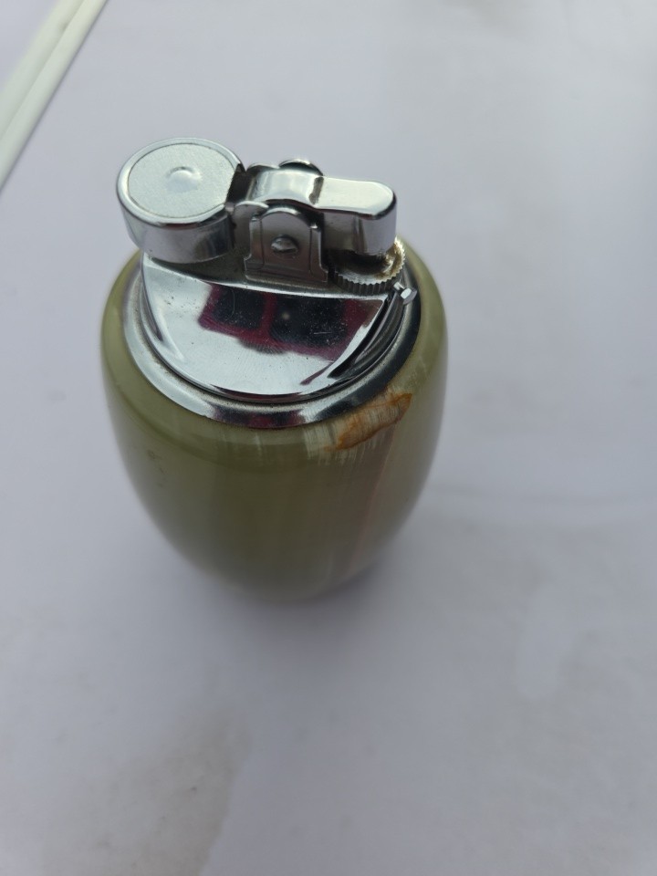 Rare Vintage ONYX Cigarette Table Lighter BEAUTIFUL