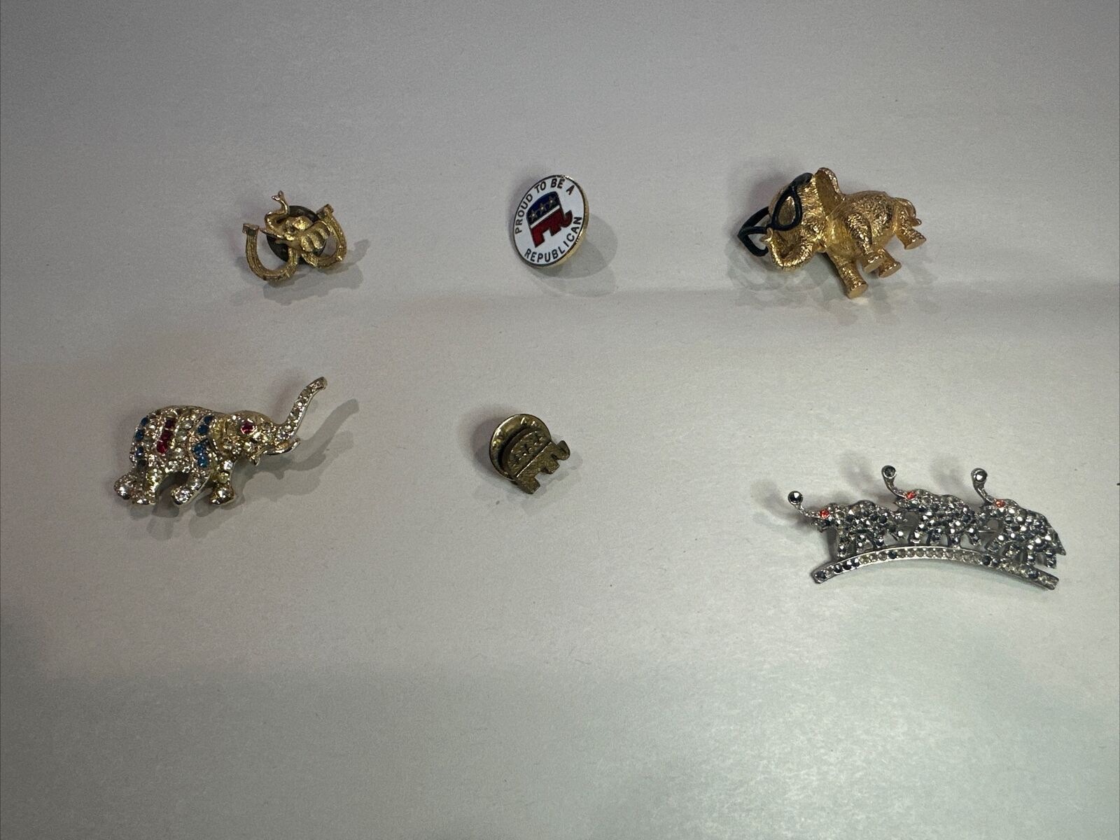 lot of Vintage Republican GOP elephant Pins, Elephant Label Pins A