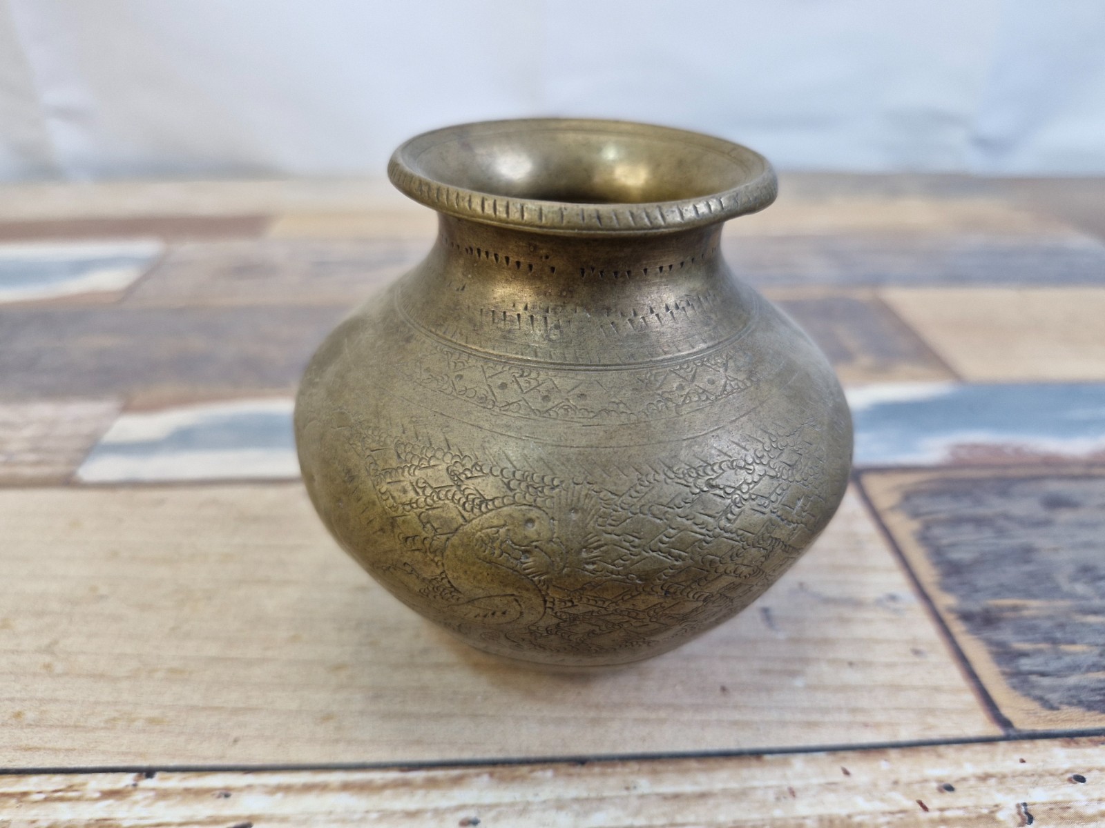 Vintage Brass Lota - Handcrafted Kalash Water Pot - Traditional Metal Vessel L2