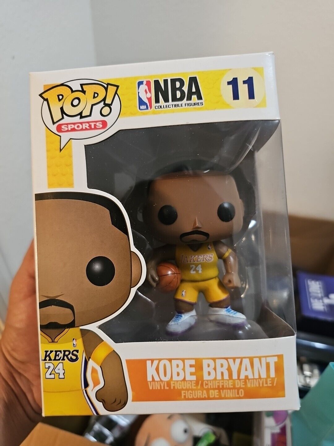 Funko Pop #11 LA Lakers Kobe Bryant (Yellow Jersey #24 with Yellow Armband)