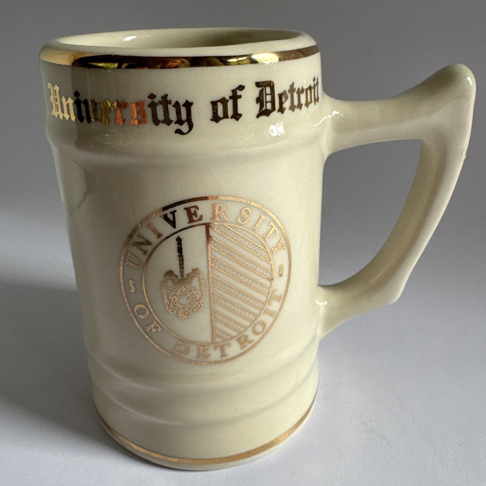 Vintage University of Detroit - Potter W.C. Bunting Co Pottery - Mug/Stein Vintage University of Detroit - Potter W.C. Bunting Co Pottery - Mug/Stein