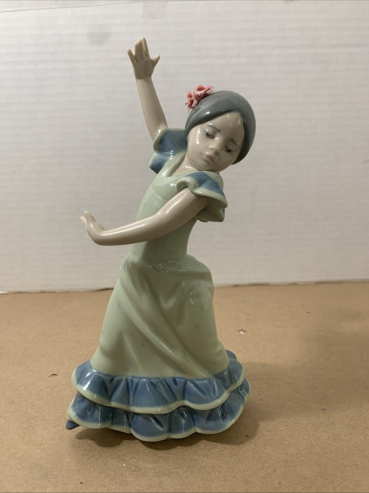 Vintage Lladro 7.5 in. Lolita Spanish Flamenco Porcelain Dancer 1983 Model #5192 Vintage Lladro 7.5 in. Lolita Spanish Flamenco Porcelain Dancer 1983 Model #5192