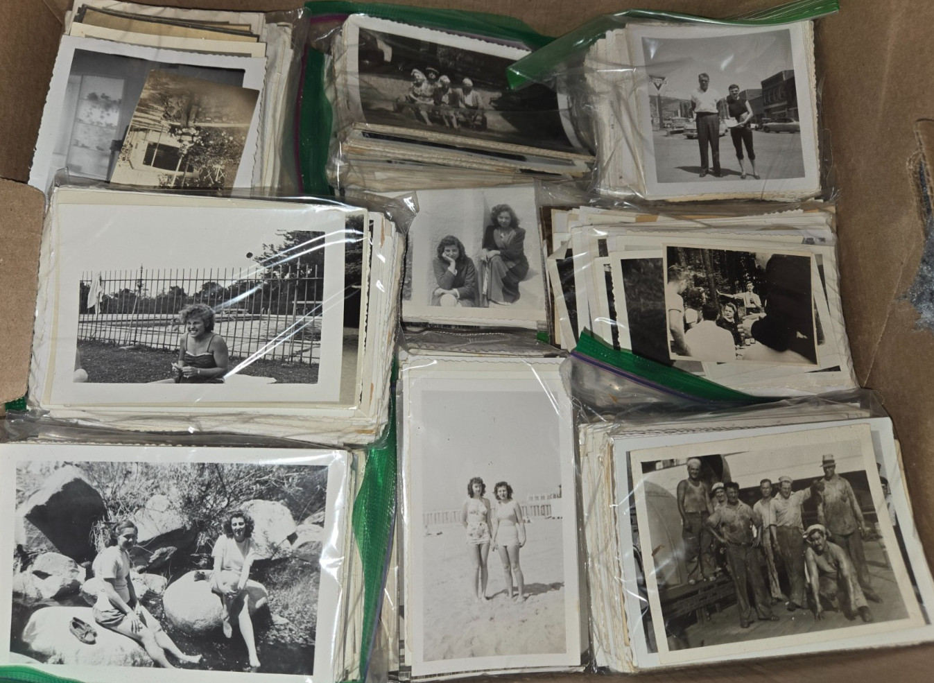 LOT OF 100 ORIGINAL RANDOM FOUND OLD PHOTOS MOSTLY B&W VINTAGE SNAPSHAPSHOTS