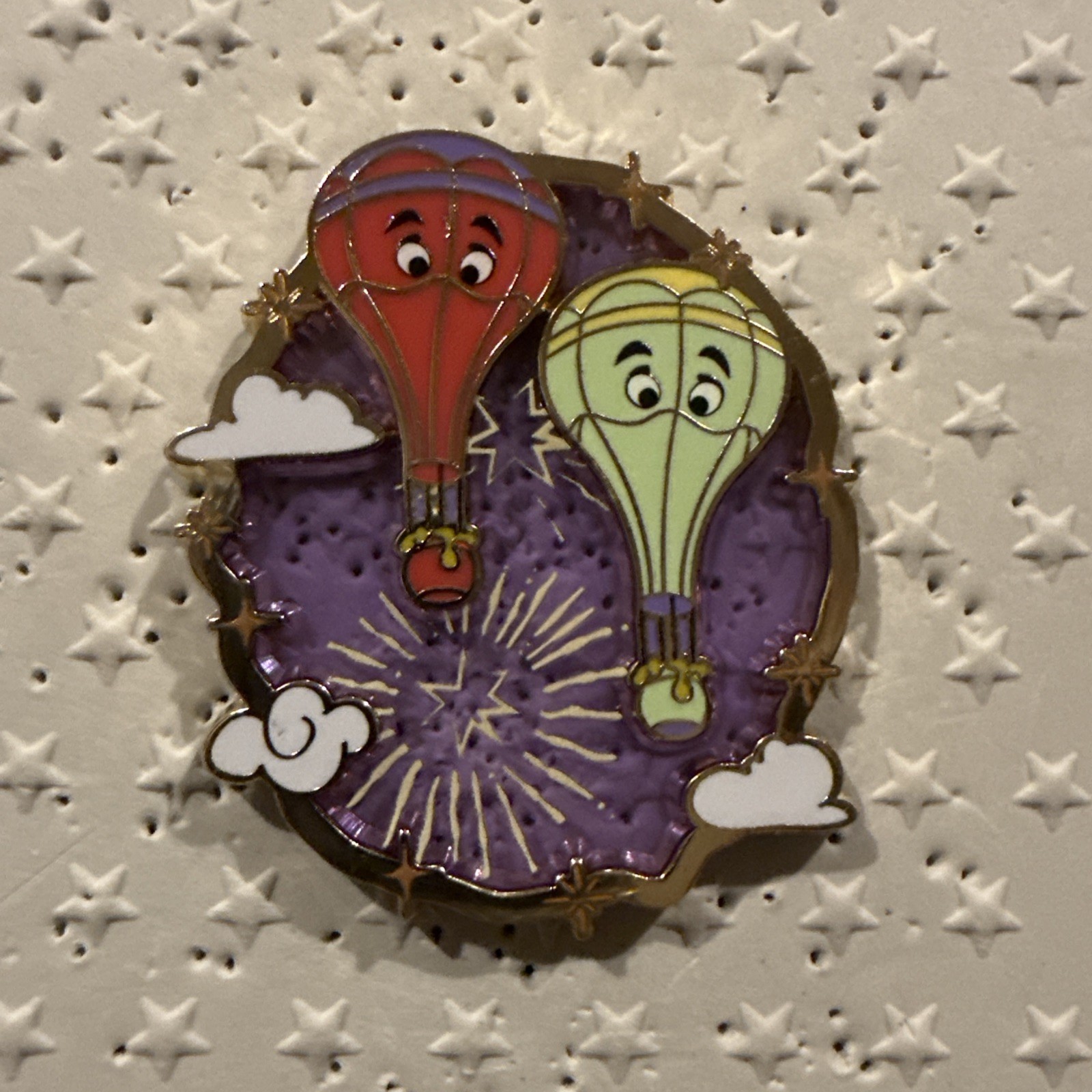 Disney Monogram Heffalump Bee Winnie the Pooh Dream Mystery Pin - Air Balloons Disney Monogram Heffalump Bee Winnie the Pooh Dream Mystery Pin - Air Balloons