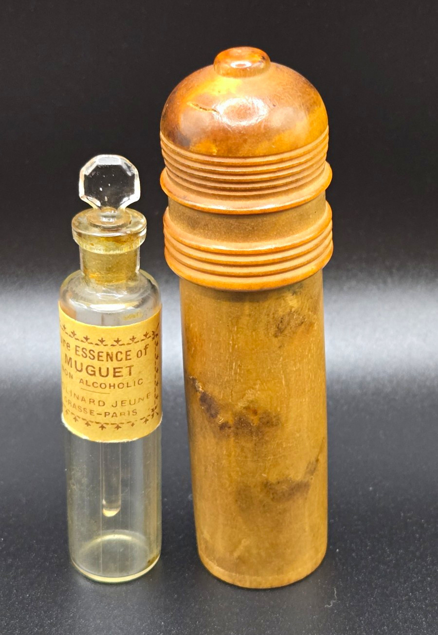 Rare Antique c.1920 Molinard Jeune "Pure Essence of Muguet" Perfume vial w/case Rare Antique c.1920 Molinard Jeune "Pure Essence of Muguet" Perfume vial w/case