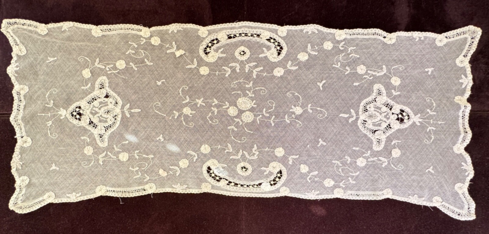 Vintage French Princess Lace Runner A521 Vintage French Princess Lace Runner A521