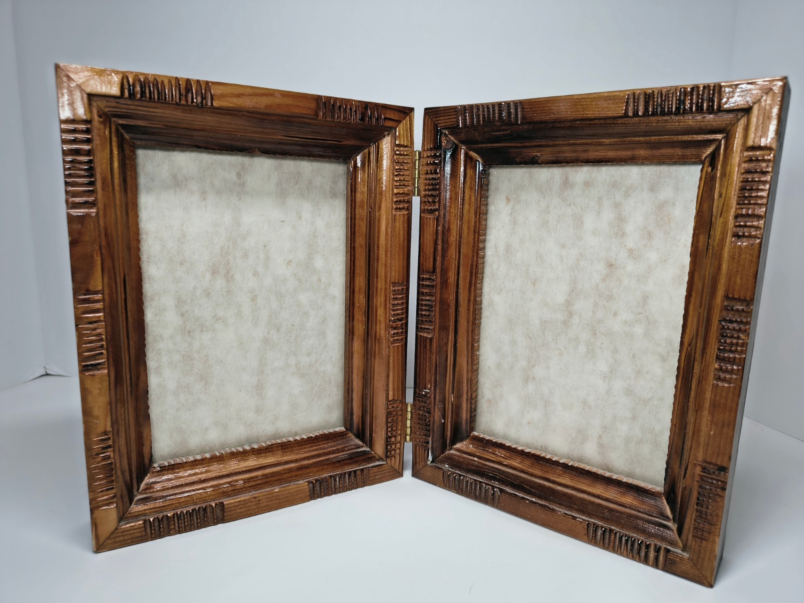Vintage Tramp Art Double Folding Picture Frame Hand Carved Wood Book Style 5x7 Vintage Tramp Art Double Folding Picture Frame Hand Carved Wood Book Style 5x7