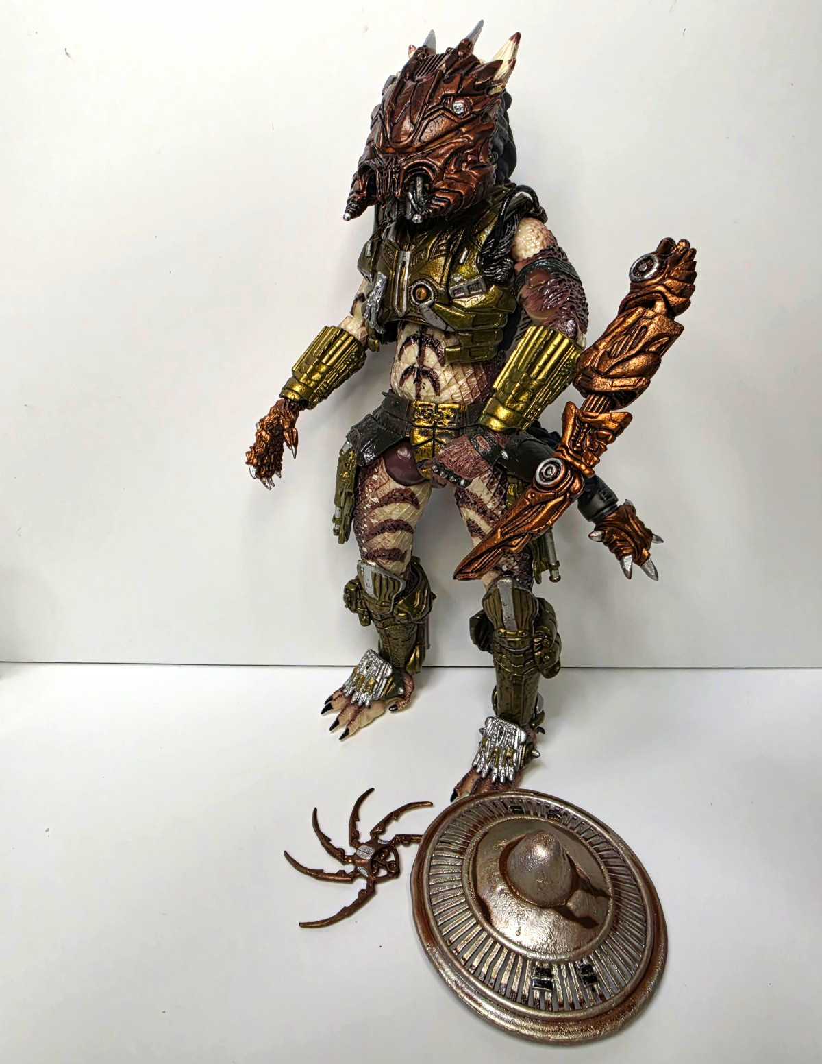 NECA Predator Series 16 Spiked Tail Predator NECA Predator Series 16 Spiked Tail Predator