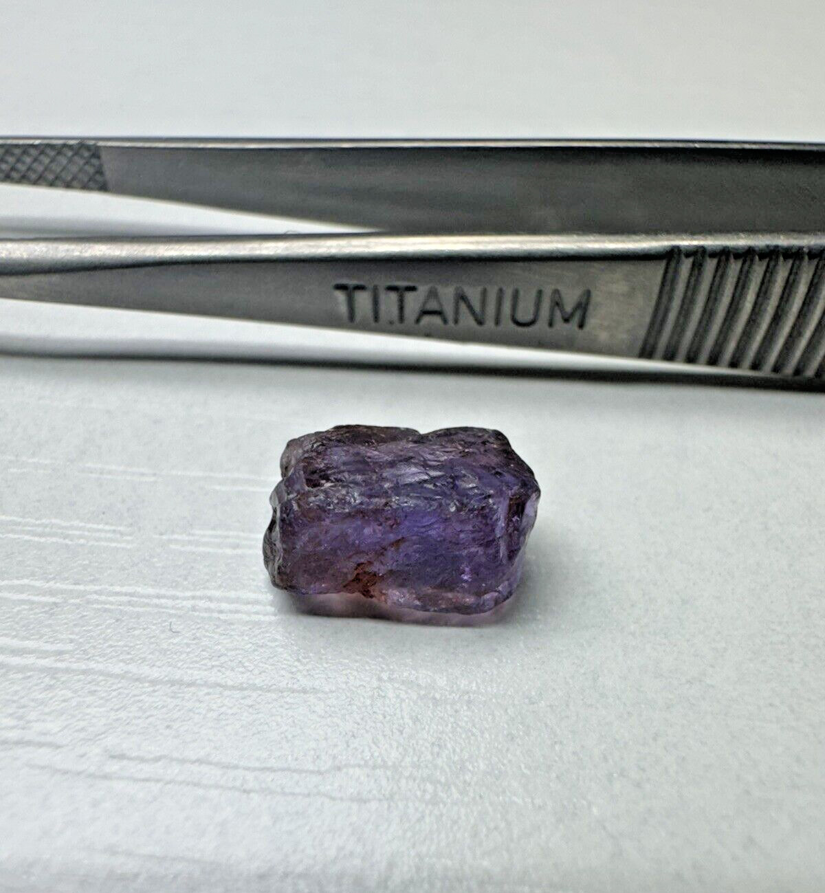 Sapphire Bicolor Pink Purple clean faceting rough Tanzania 3.52 carats