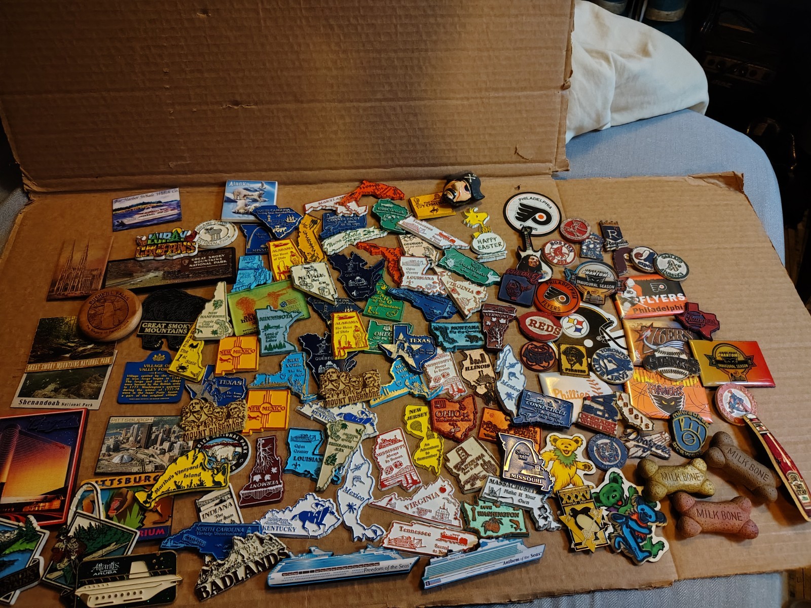 Vintage Lot Of 123 Fridge Magnets Mostly Rubber with States, Sports, Travel Etc Vintage Lot Of 123 Fridge Magnets Mostly Rubber with States, Sports, Travel Etc