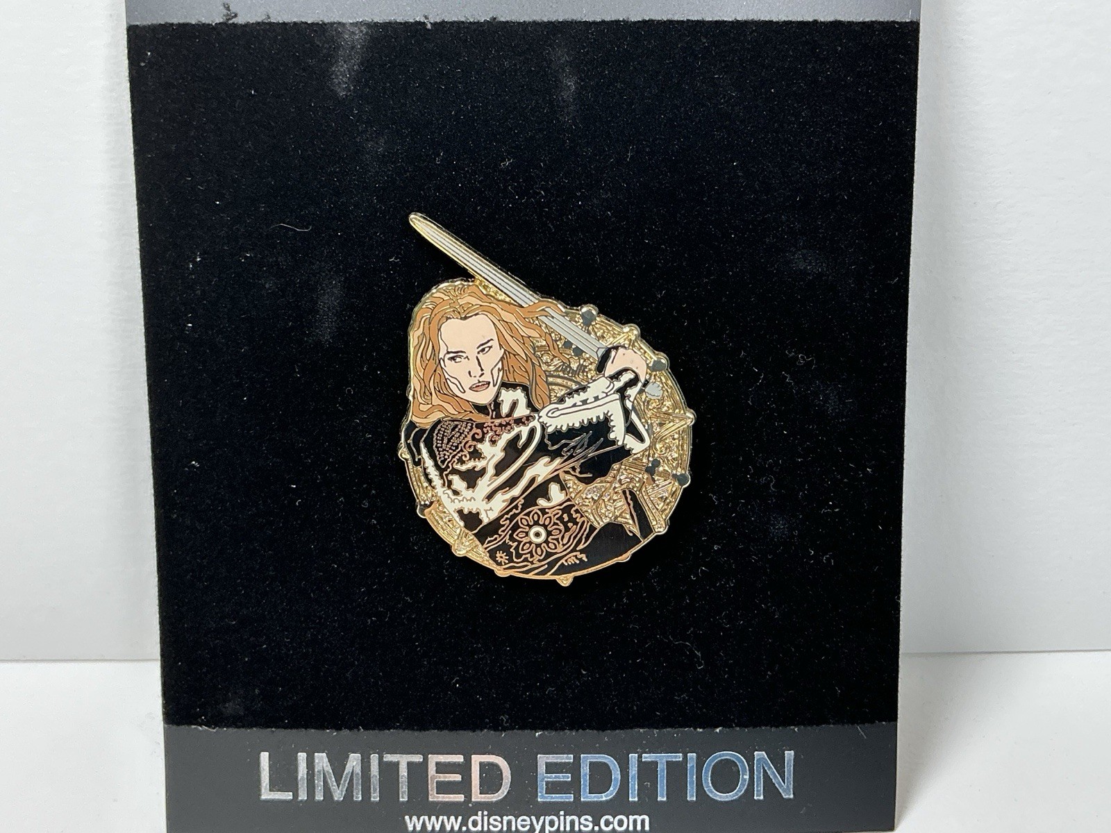 Disney Pirates Caribbean Elizabeth Swann LE/250 Pin