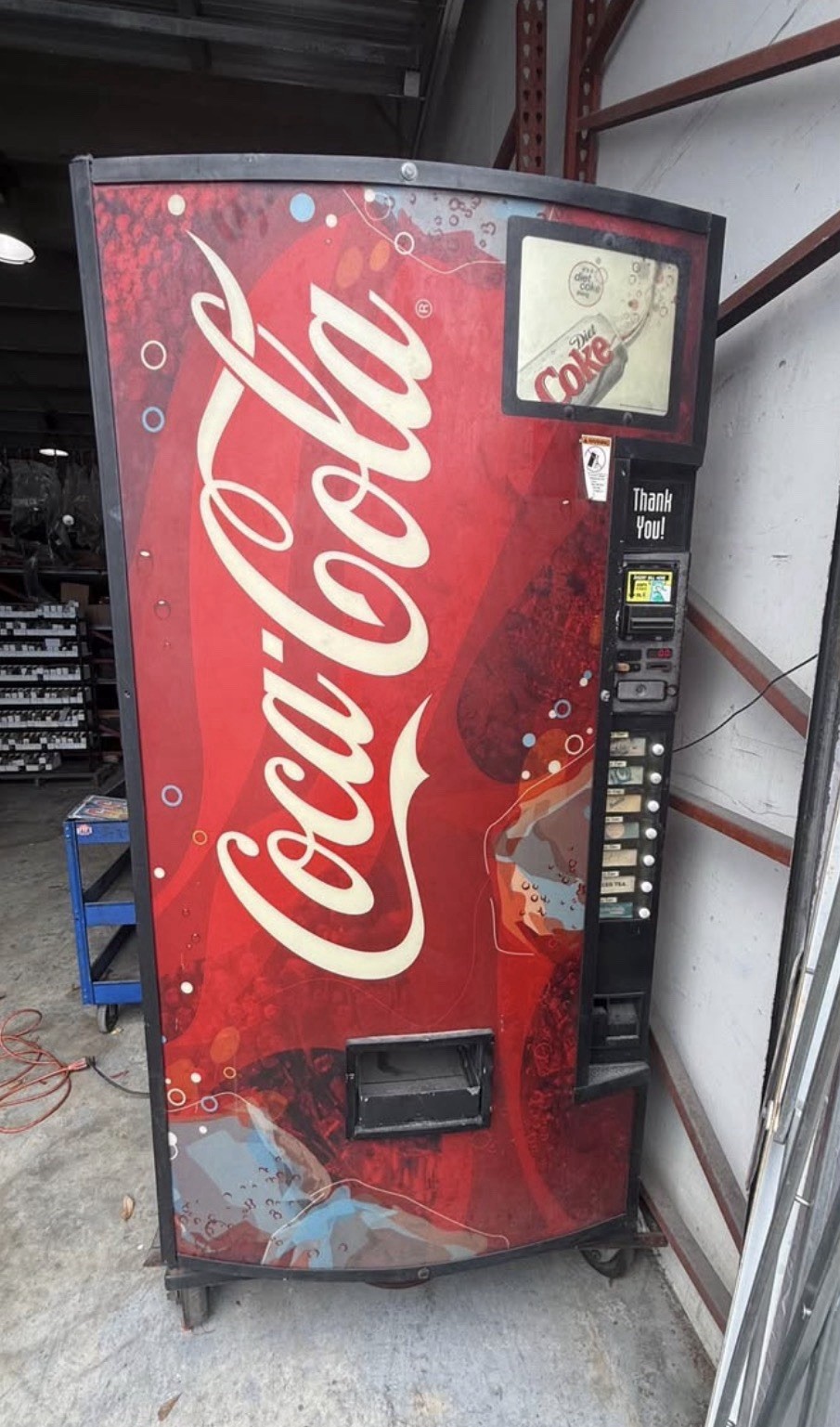 Coca cola vending machine perfect conditions, pick up only in Miami Florida Coca cola vending machine perfect conditions, pick up only in Miami Florida