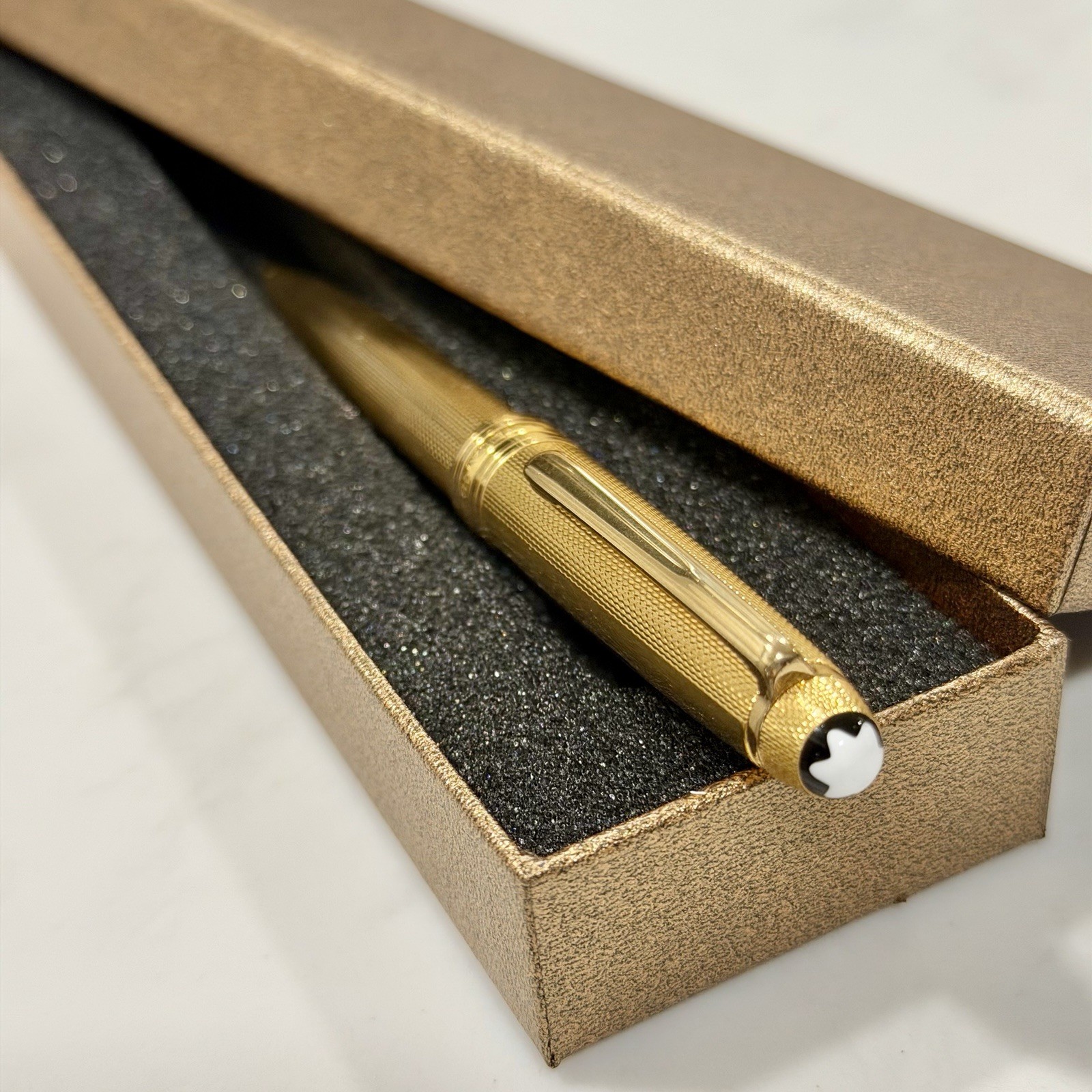Vintage Montblanc Meisterstuck Solitaire Gold Plated Ballpoint Pen Germany Vintage Montblanc Meisterstuck Solitaire Gold Plated Ballpoint Pen Germany
